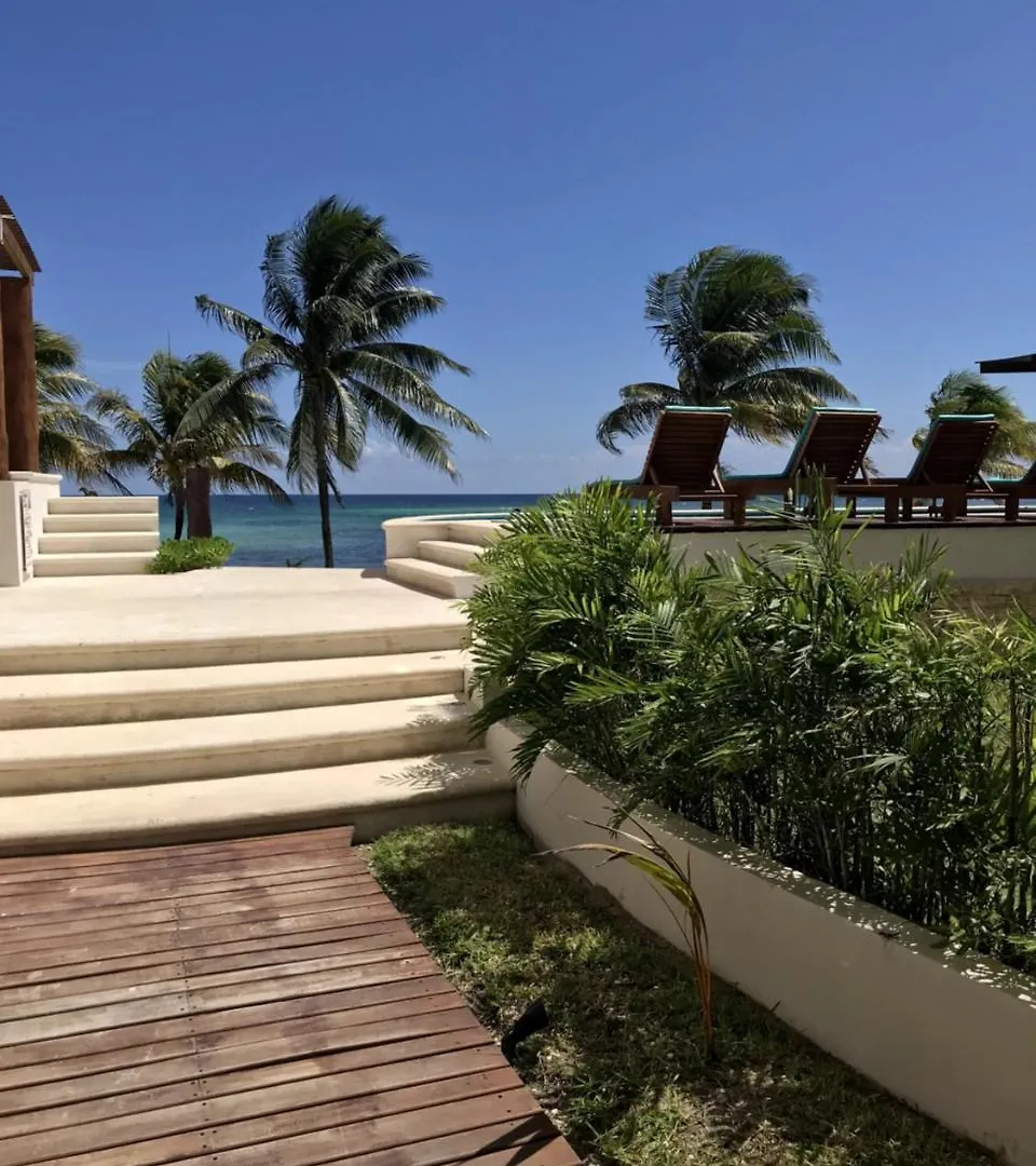 Aquastar By Rt Vacation Rentals Mahahual Aparthotel
