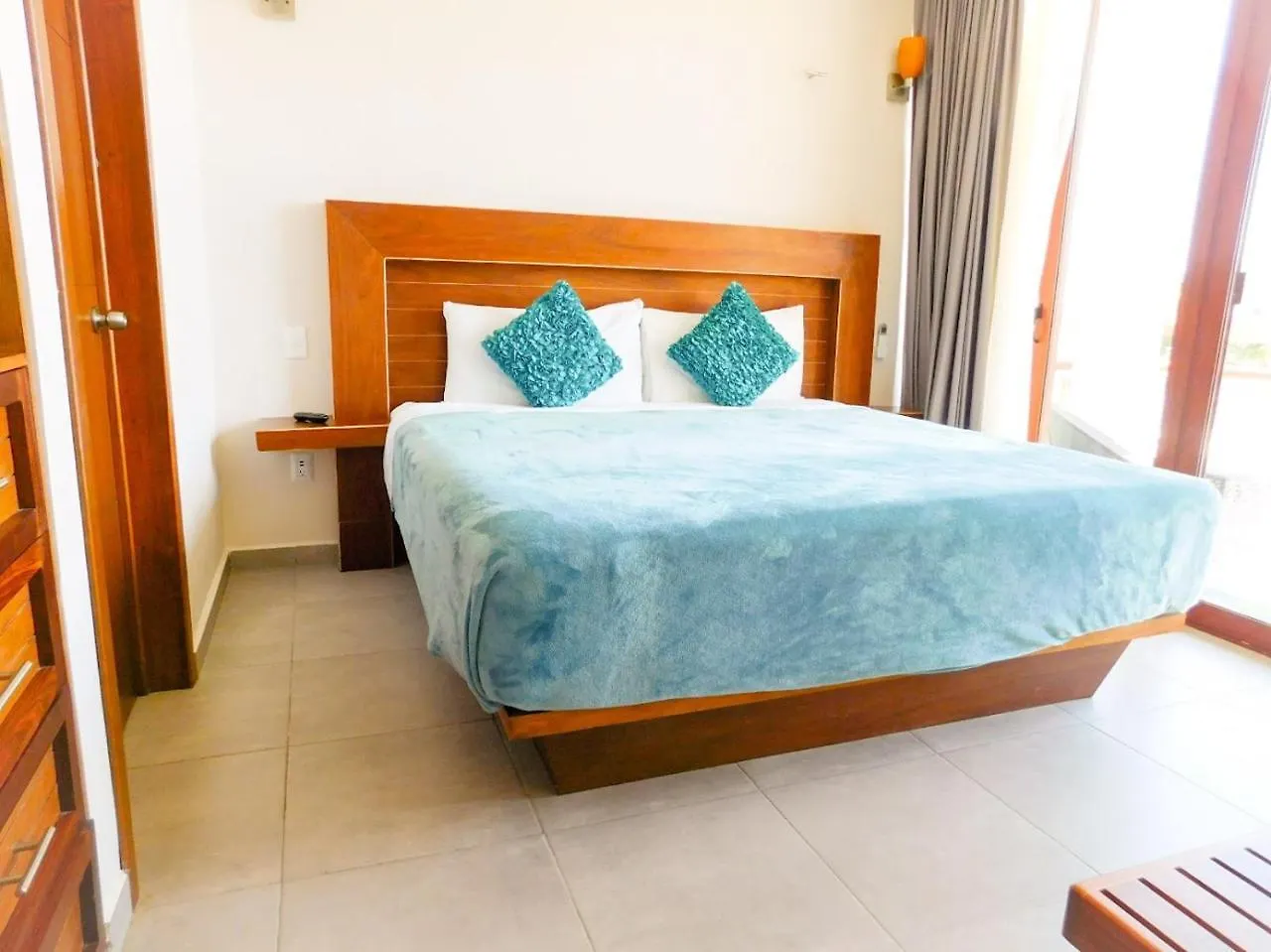 Aquastar By Rt Vacation Rentals Mahahual Aparthotel